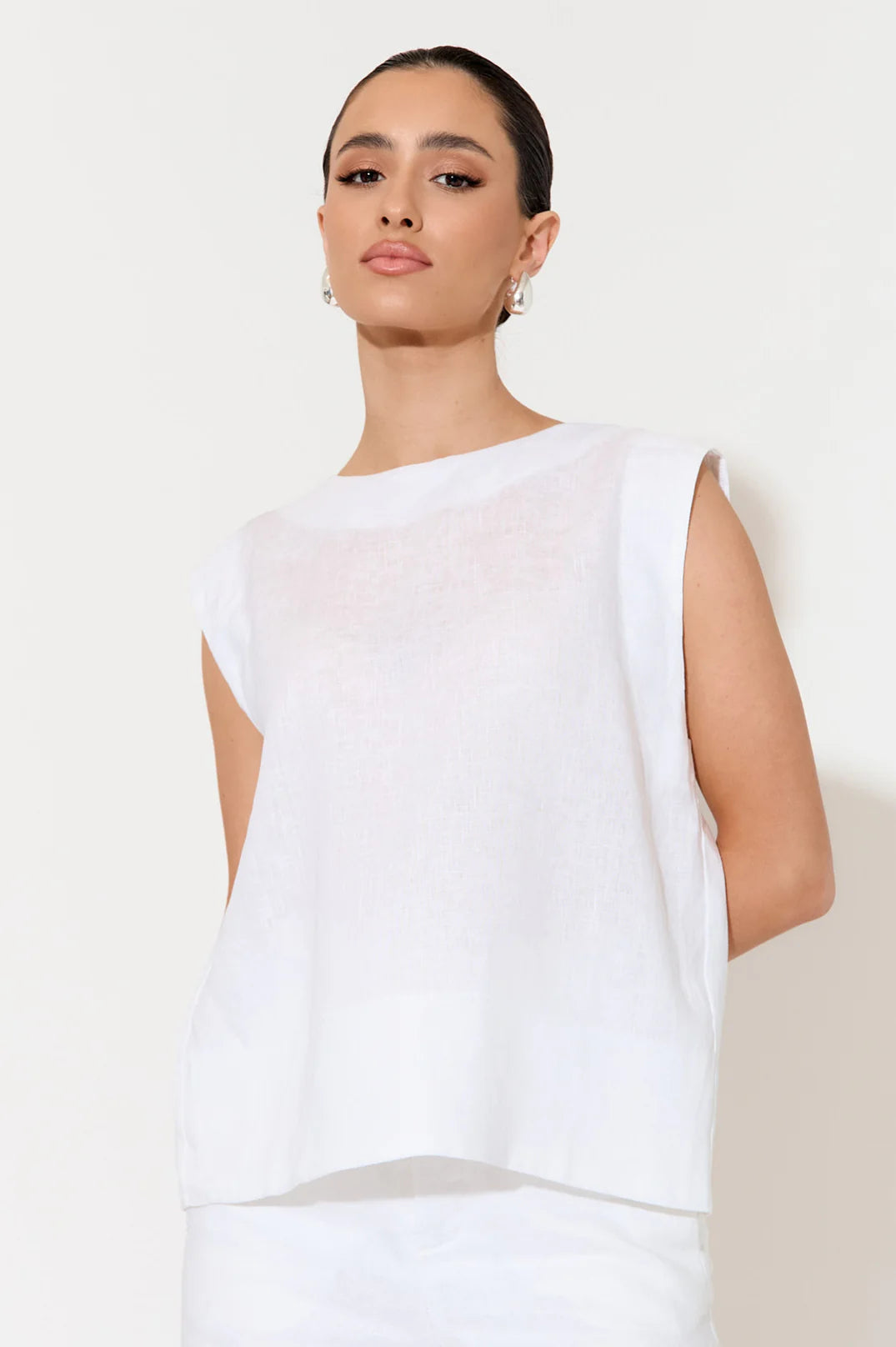 Mill & Hide - adorne - Kita Linen Button Back Top White