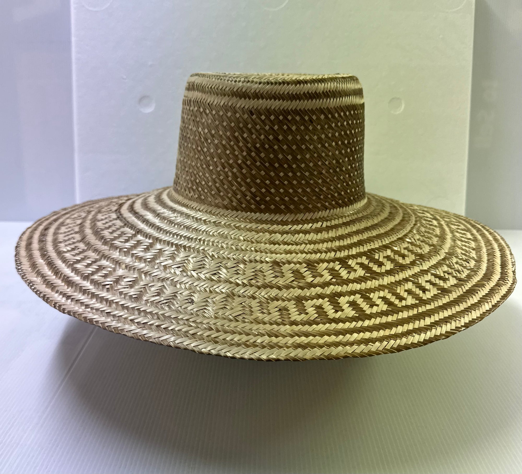 Hand Woven Wayuu Hat - Extra Wide Brim