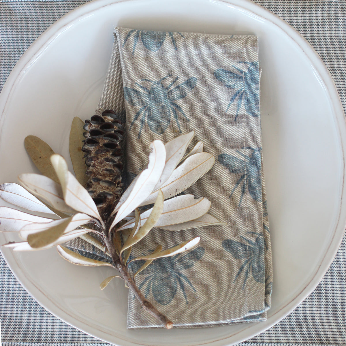 Honey Bee Napkin - Set 4 Blue Haze