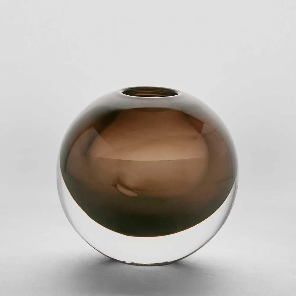 Jaylen Vase - Amber