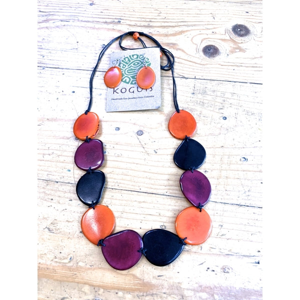 Petaluna Tagua Necklace & Earring Set