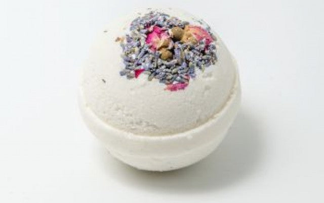 Mill &amp; Hide - The Soapbar - Purity Bath Bomb